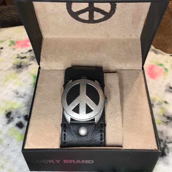 Lucky Brand Accessories - NIB Lucky Brand Peace watch